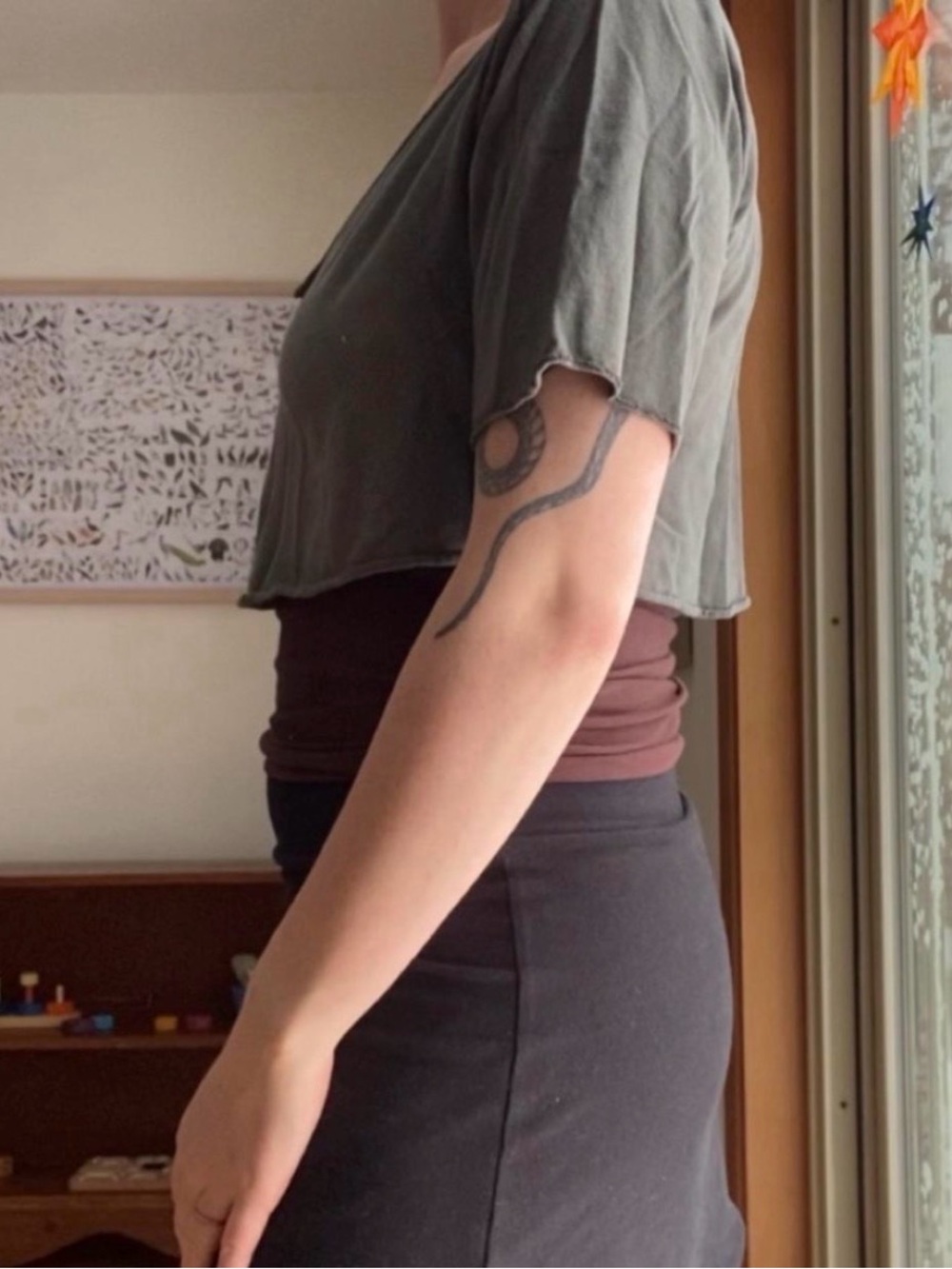 ~Gaia Conceptions Ritual
Simplicity Crop Top Large~ - Picture 4 of 5